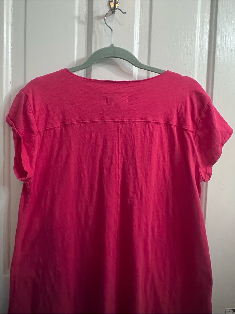 Like New! Sundance Mod-o-doc “Everyday Essential Tee” in Raspberry (L) - Picture 5 of 6